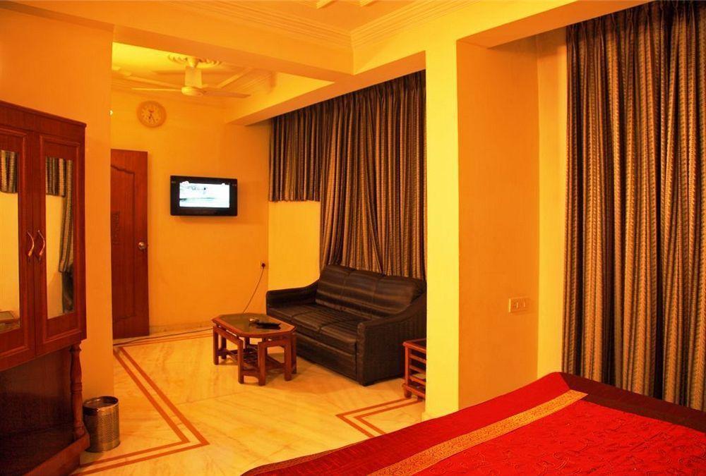 Fabhotel Star Delhi Airport Нью-Делі Екстер'єр фото