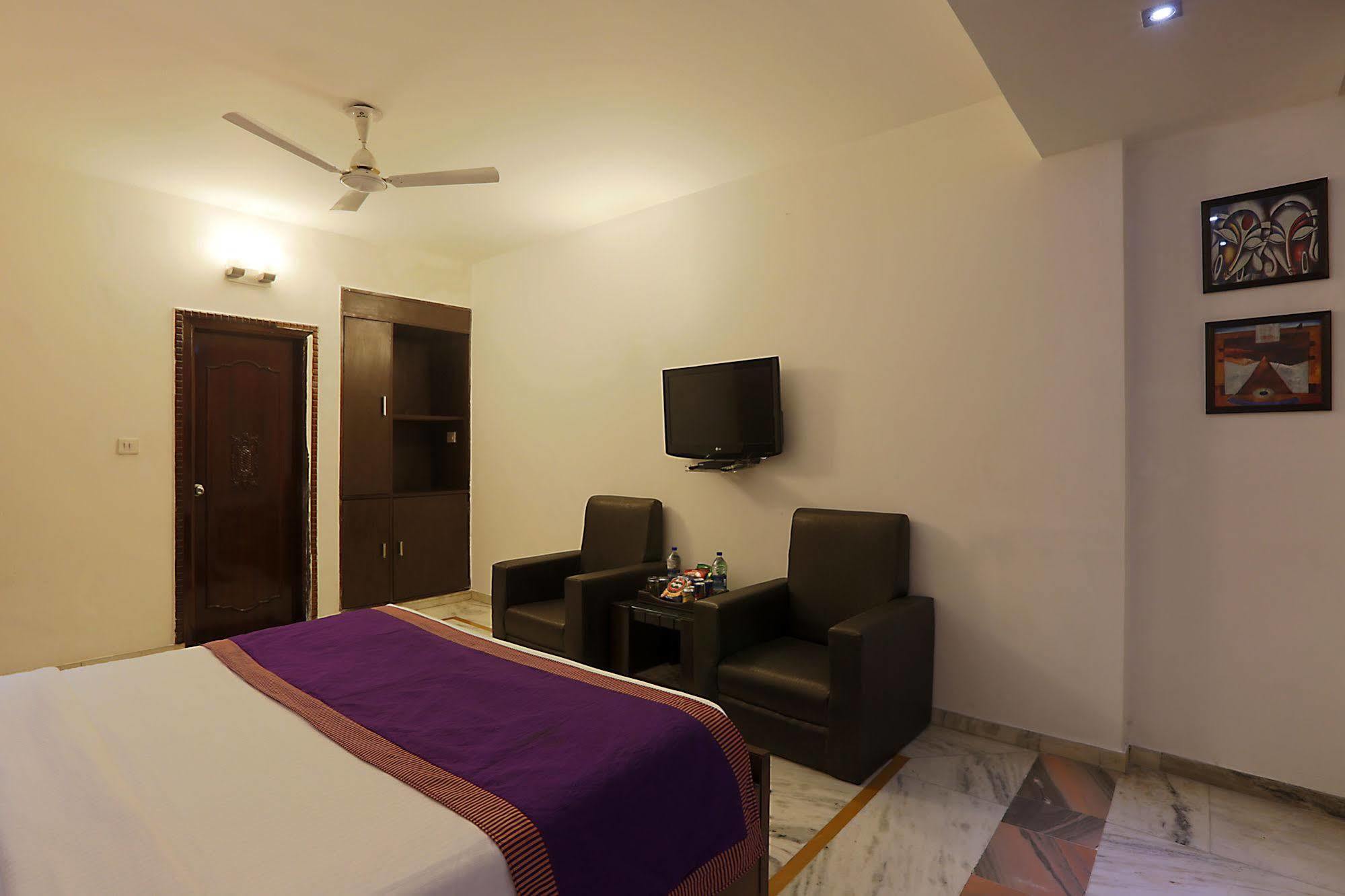 Fabhotel Star Delhi Airport Нью-Делі Екстер'єр фото