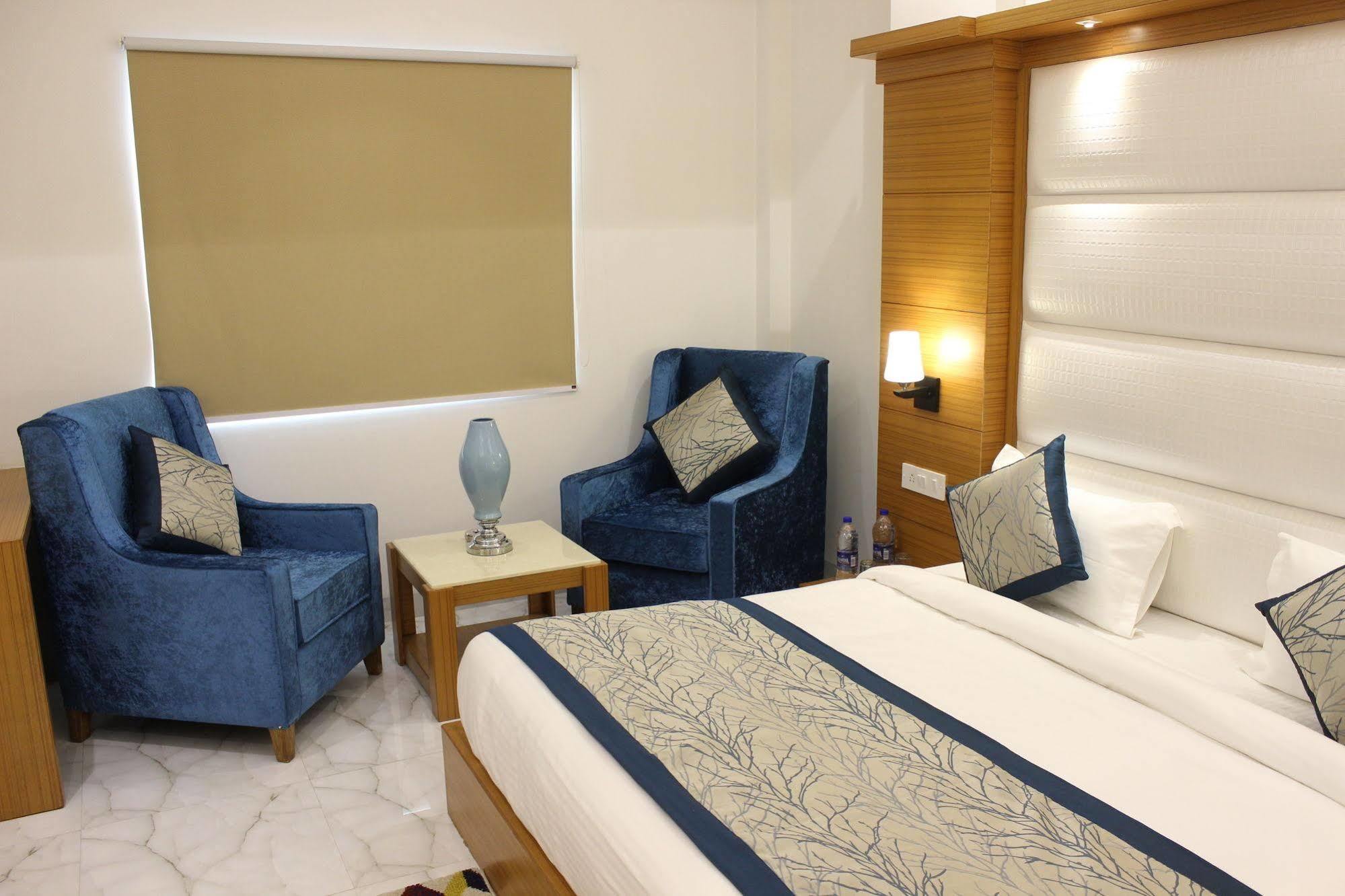 Fabhotel Star Delhi Airport Нью-Делі Екстер'єр фото