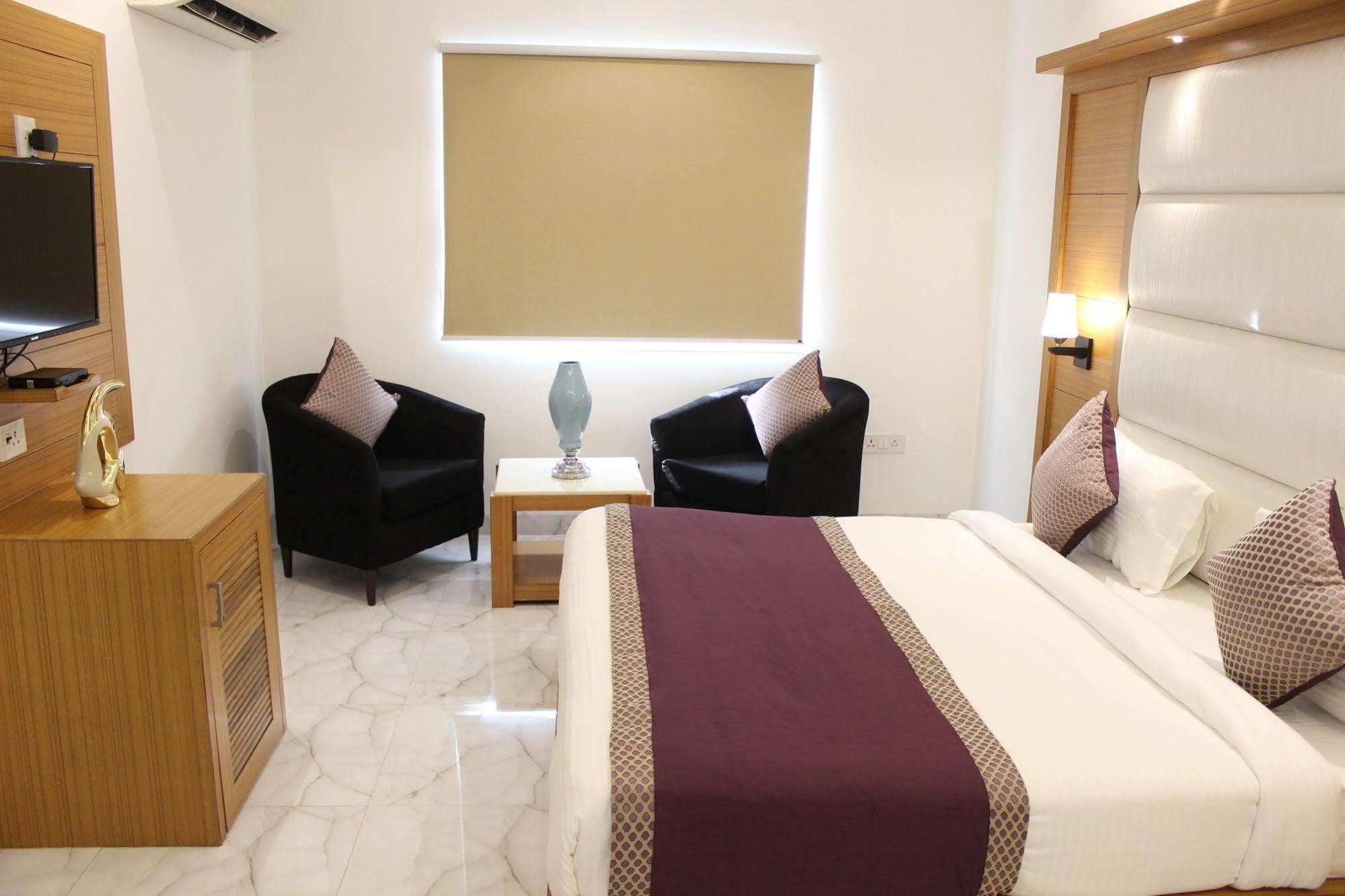Fabhotel Star Delhi Airport Нью-Делі Екстер'єр фото