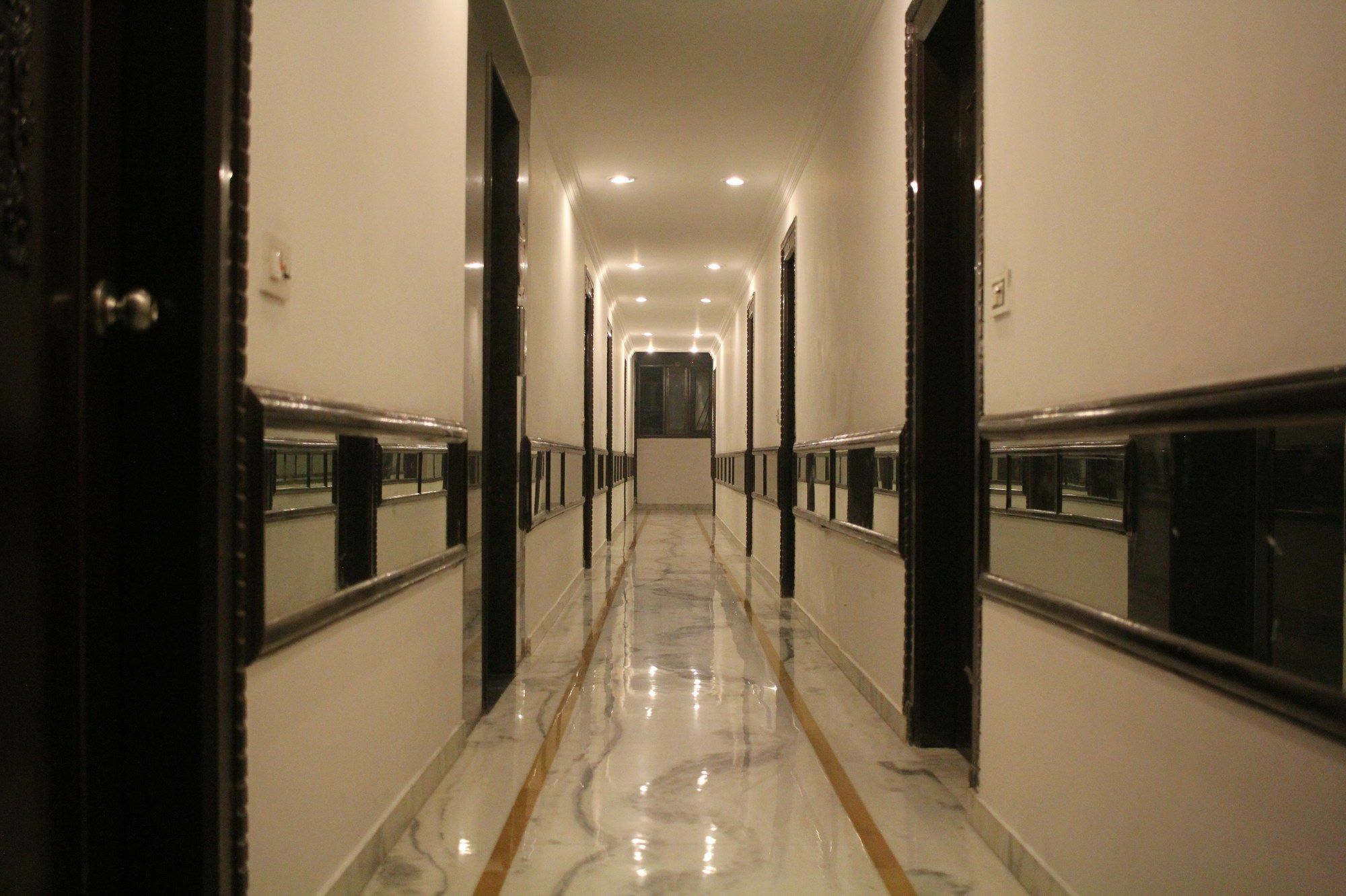 Fabhotel Star Delhi Airport Нью-Делі Екстер'єр фото